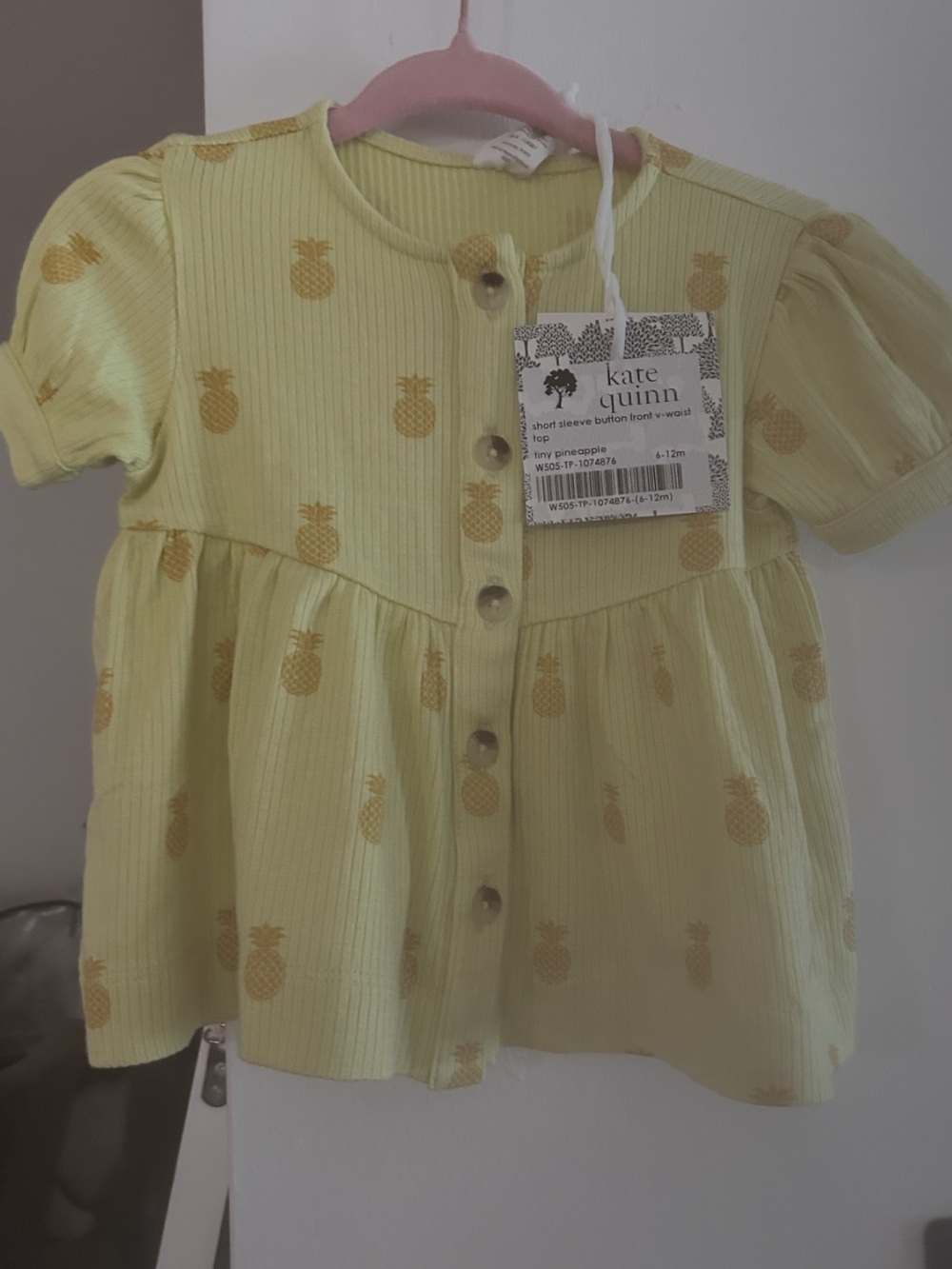 NWT Kate Quinn pineapple top 6-12m